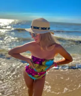 Анкета массажистки Карина  - Фото 1, район Ленинский, 20 лет, №5129